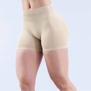 DFYNE Impact Shorts | 4.5" - Feather Beige - M
